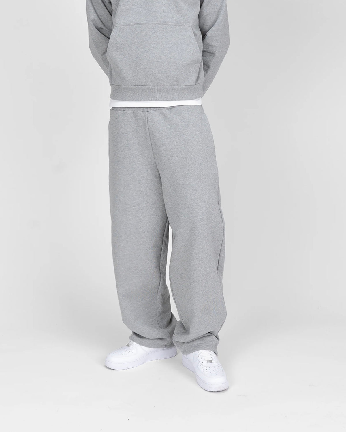 BAGGY SWEATPANTS - GREY