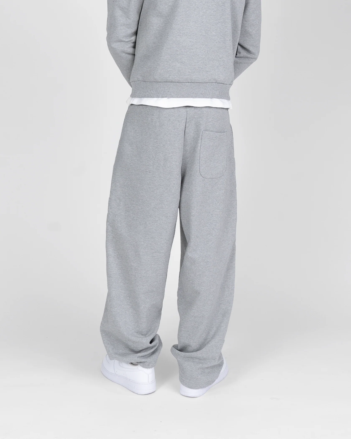 BAGGY SWEATPANTS - GREY