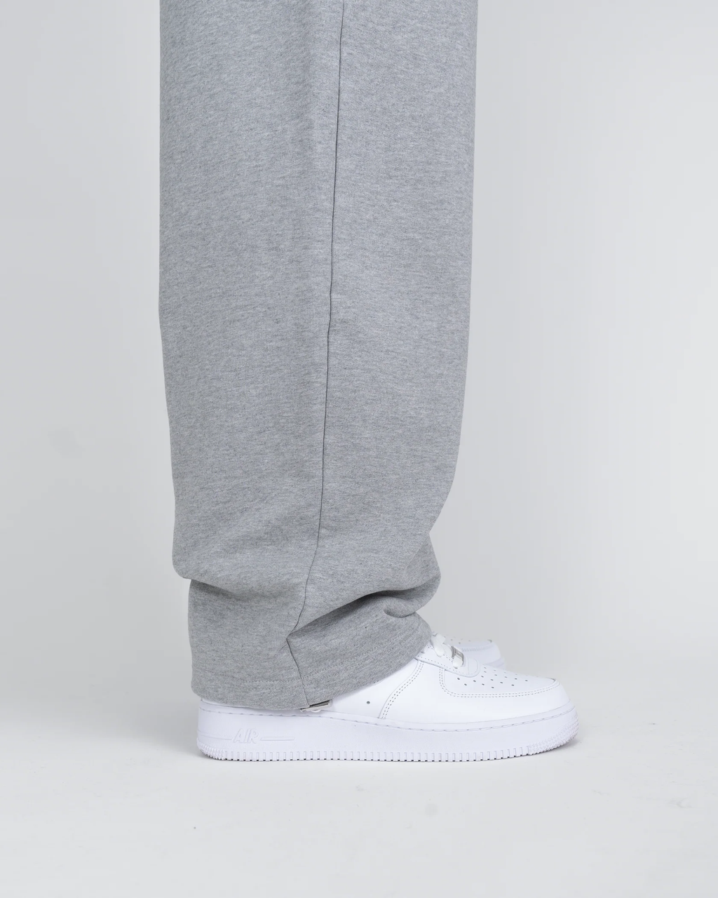 BAGGY SWEATPANTS - GREY