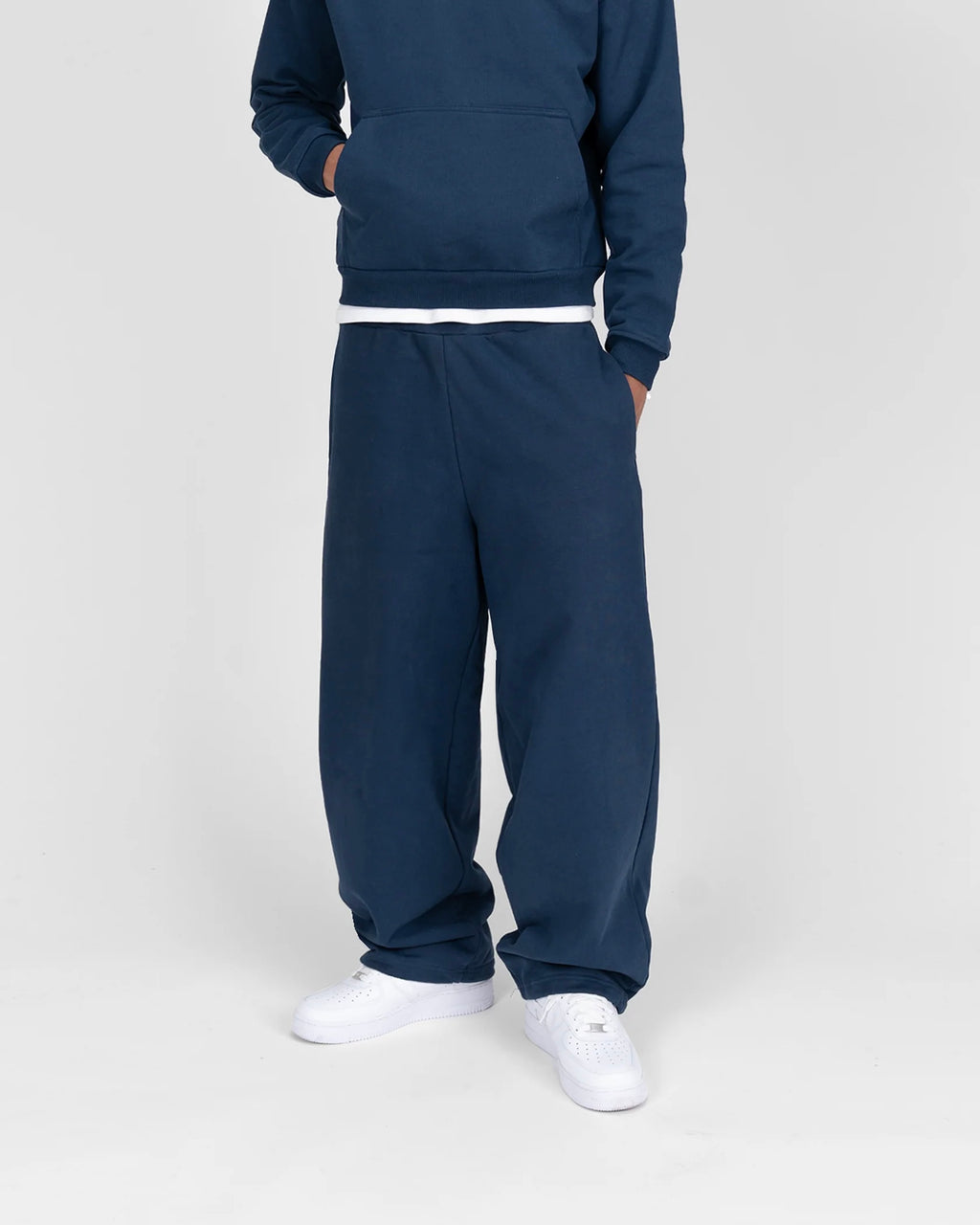 BAGGY SWEATPANTS - NAVY BLUE