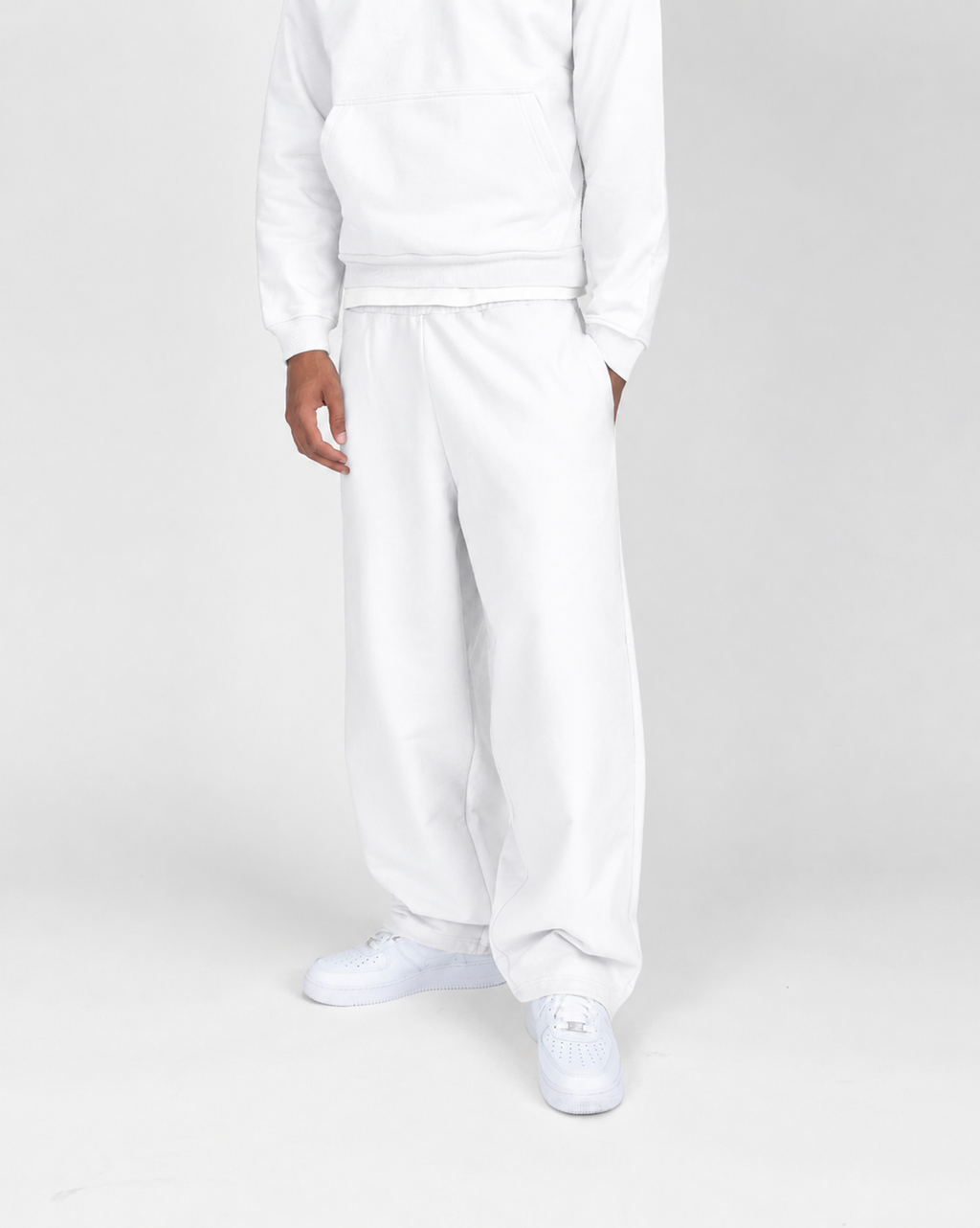 BAGGY SWEATPANTS - WHITE