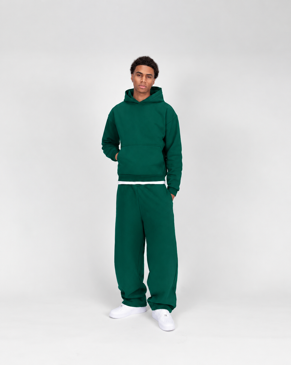 BAGGY SWEATPANTS - FOREST GREEN