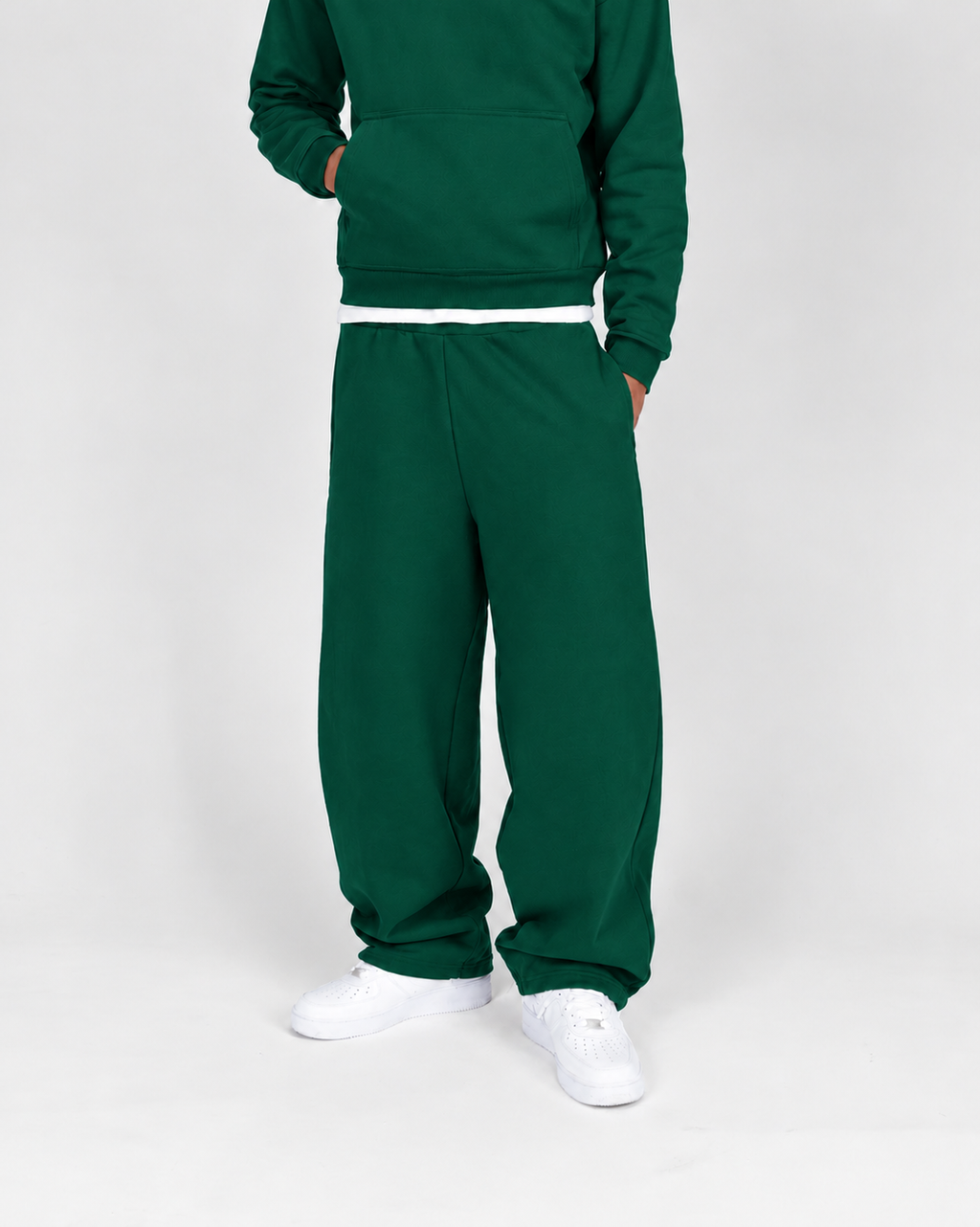 BAGGY SWEATPANTS - FOREST GREEN