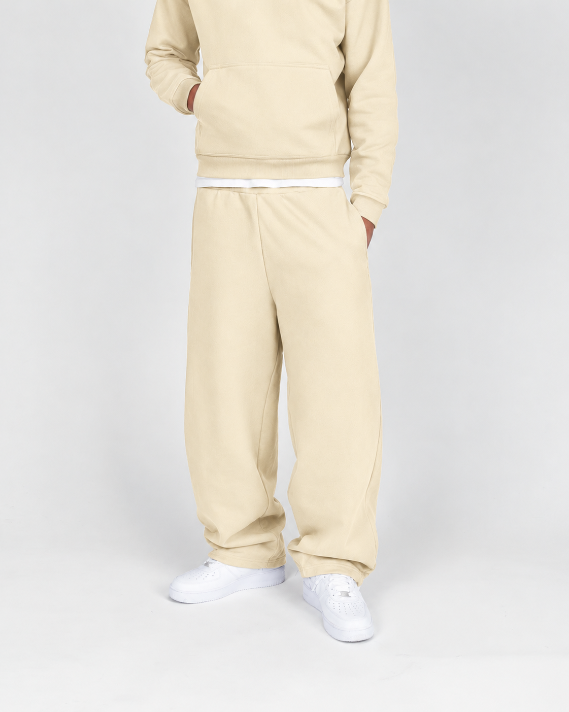 BAGGY SWEATPANTS - BEIGE